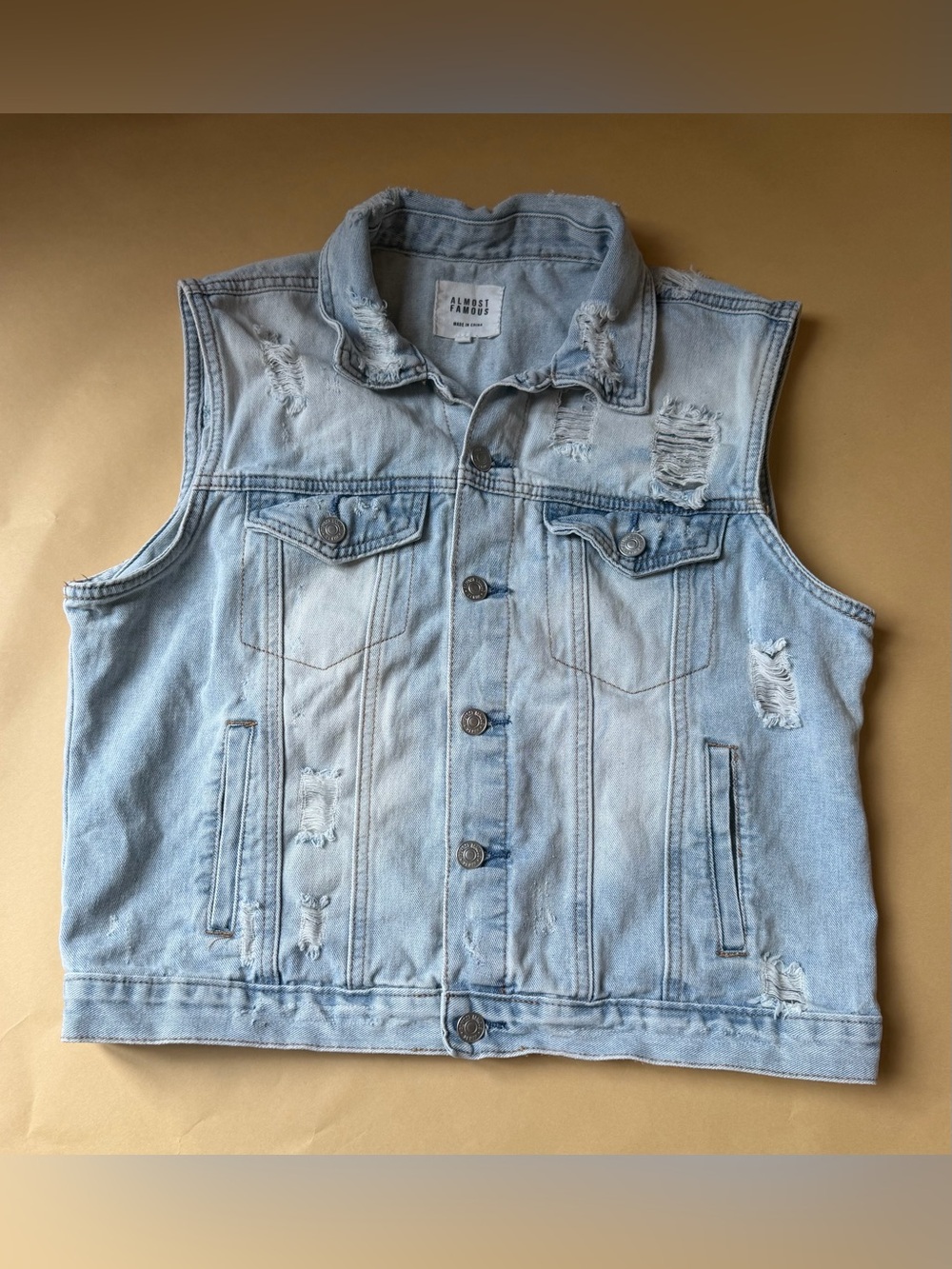 Almost Famous Light Wash Distressed Denim Vest Sleeveless Jean Jacket Size Large